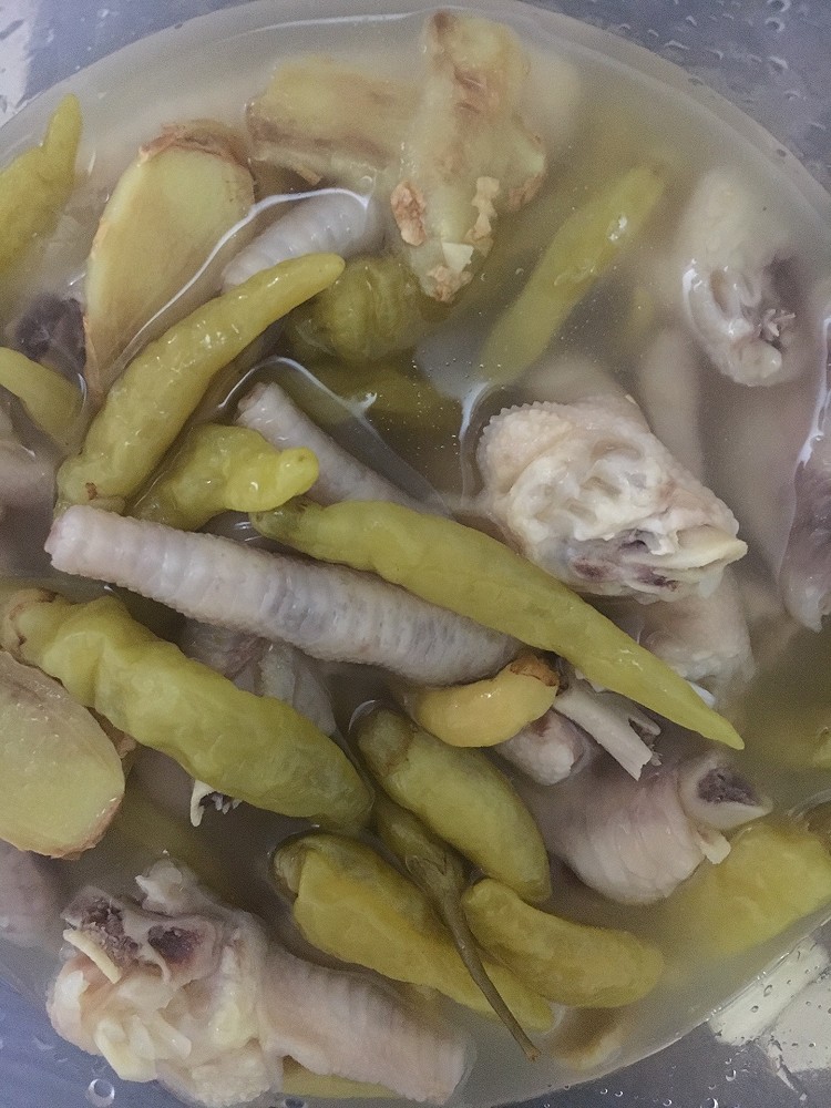 泡椒鸡爪的做法