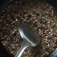 超好吃的香辣香菇牛肉酱的做法图解7