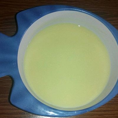 宝宝餐之奶香蛋黄米汤【4个月以上】