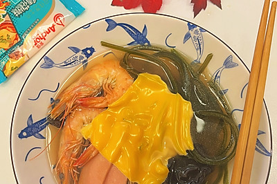 芝士杂粮海鲜面