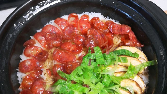 腊肠煲仔饭