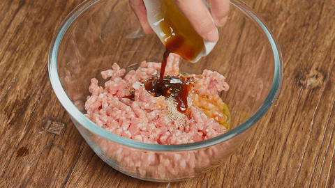 咸鲜软糯【荠菜鲜肉汤圆】一口一个,抗饿顶饱!的做法图解2