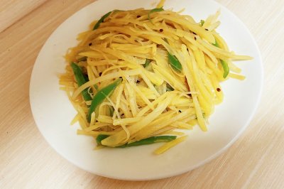 快手开胃菜—酸辣土豆丝