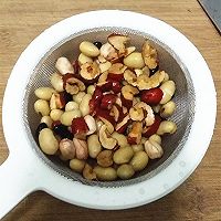 红枣杂粮豆浆#爱的暖胃季-美的智能破壁料理机#的做法图解4