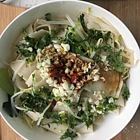 家常油泼面的做法图解7