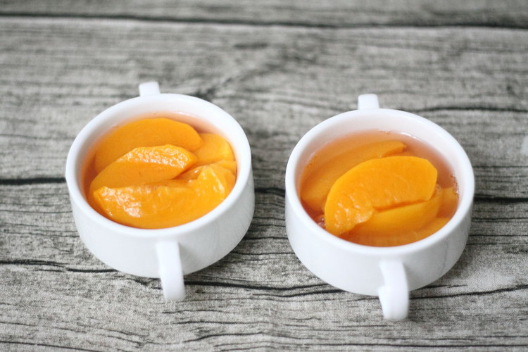 最应季、零添加的黄桃罐头的做法