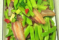 #年夜饭菜谱#团年饭之一：豆角炒腊肉的做法