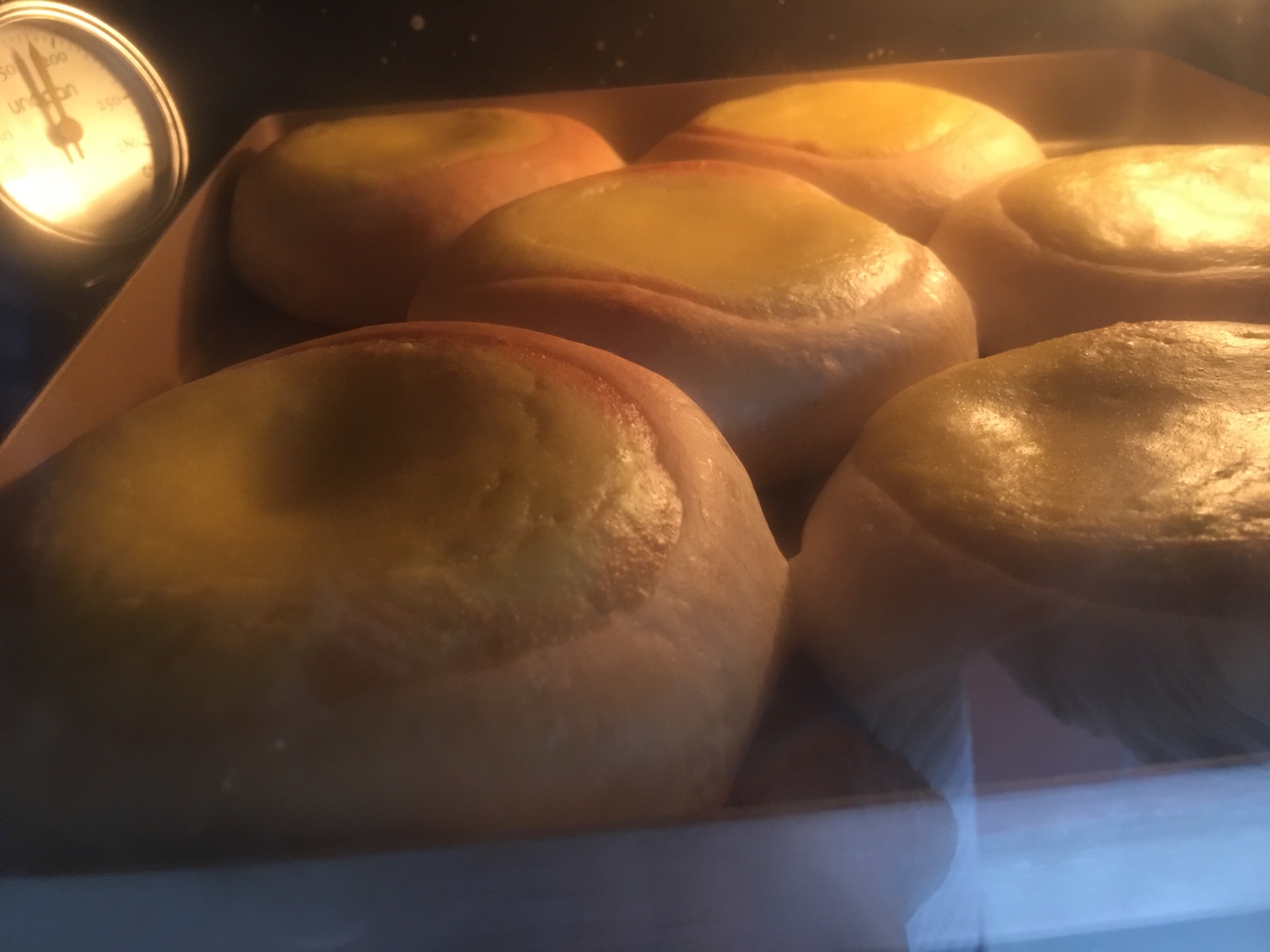 Custard bread