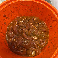 香芹麻辣牛肉的做法图解1
