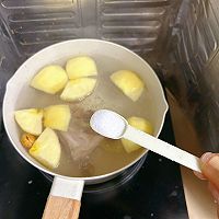 #袋福到万家# kaka厨房— 清甜润喉的苹果无花果猪骨汤的做法图解5