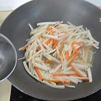 榨菜茭白肉丝---乌江榨菜的做法图解9