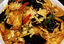木耳烧豆腐的做法