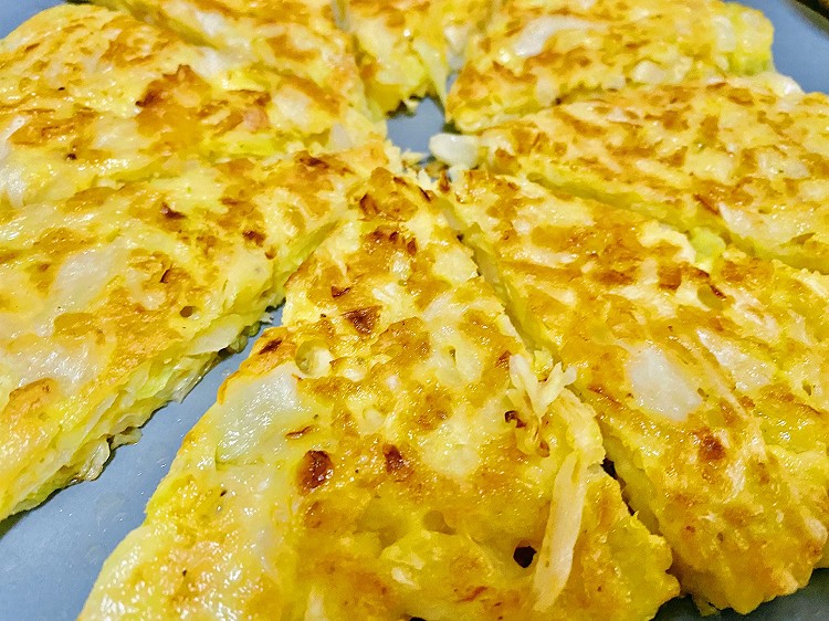 卷心菜煎饼的做法