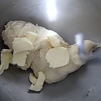 黑芝麻牛角面包的做法图解2