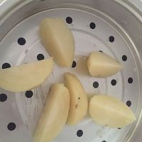 土豆三重奏—鲜果土豆泥的做法图解2