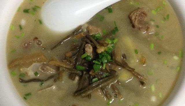 排骨干豇豆汤的做法