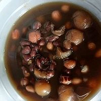 桂圆莲子红豆粥的做法图解4