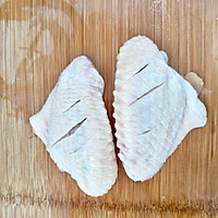 #美食新势力#超下饭！可乐鸡翅入门版，好吃到舔盘的做法图解1
