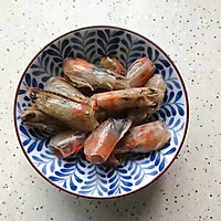 #憋在家里吃什么#虾油贝丁菌菇烩萝卜丝的做法图解2