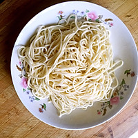 中西合璧版炒面— —炒面中的颜值派的做法图解1
