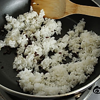 阿婆碎米芽菜炒饭的做法图解2