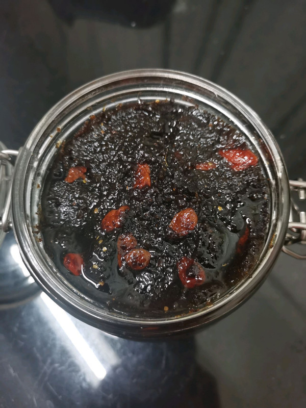黑糖桂圆姜枣膏