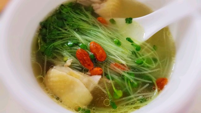鸡汤萝卜苗的做法
