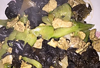 黄瓜木耳炒肉的做法