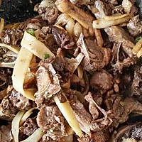 子姜黄焖鸭的做法图解3