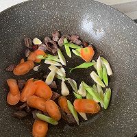 咸肉炒大蒜㊙️巨下饭的菜的做法图解3