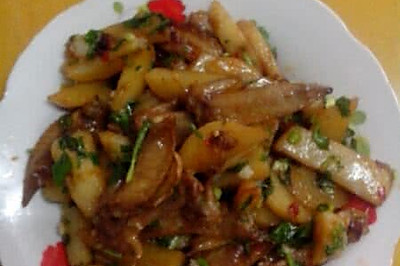鸡翅烧土豆