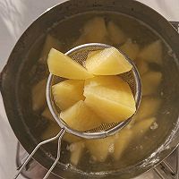 空气炸锅黄油土豆块#原制原味，聚会菜谱#的做法图解2