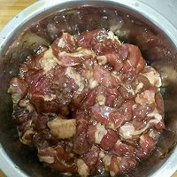 孜然蒜香羊肉串【炸羊肉串】的做法图解2