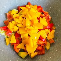 #名厨汁味，圆中秋美味#圆中秋 l彩椒五色闪烁的做法图解5