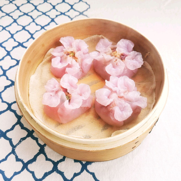 水晶花朵蒸饺