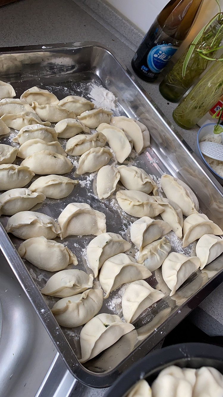 韭菜猪肉饺子的做法