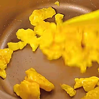 西兰花豆腐鸡蛋面的做法图解1