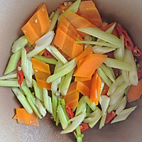 西芹炒牛肉的做法图解3