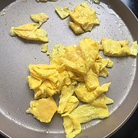 秒杀大排档的火腿鸡蛋炒米粉❗️成本只要3块钱㊙️的做法图解3