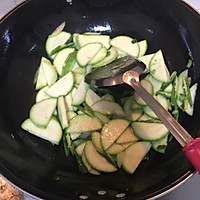 窝瓜(小瓜)炒蛋的做法图解7