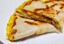 鸡蛋培根芝士发面饼的做法