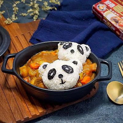 熊猫咖喱牛肉饭