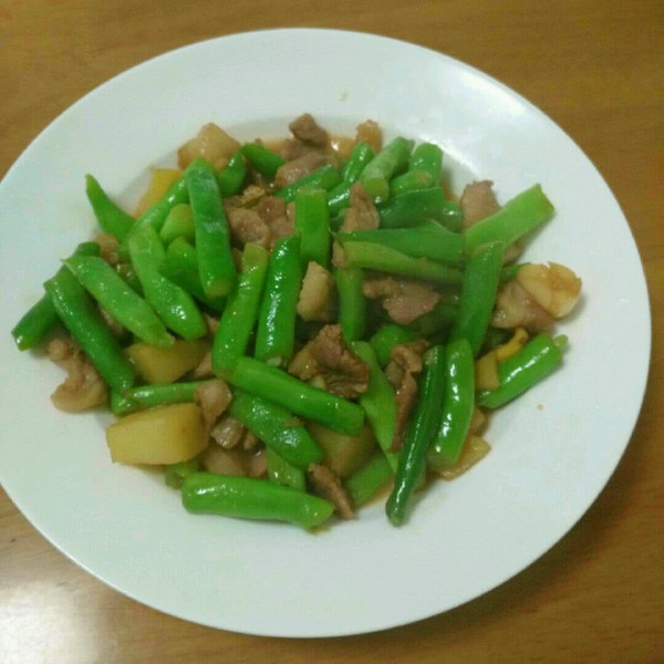 土豆豆角炖肉