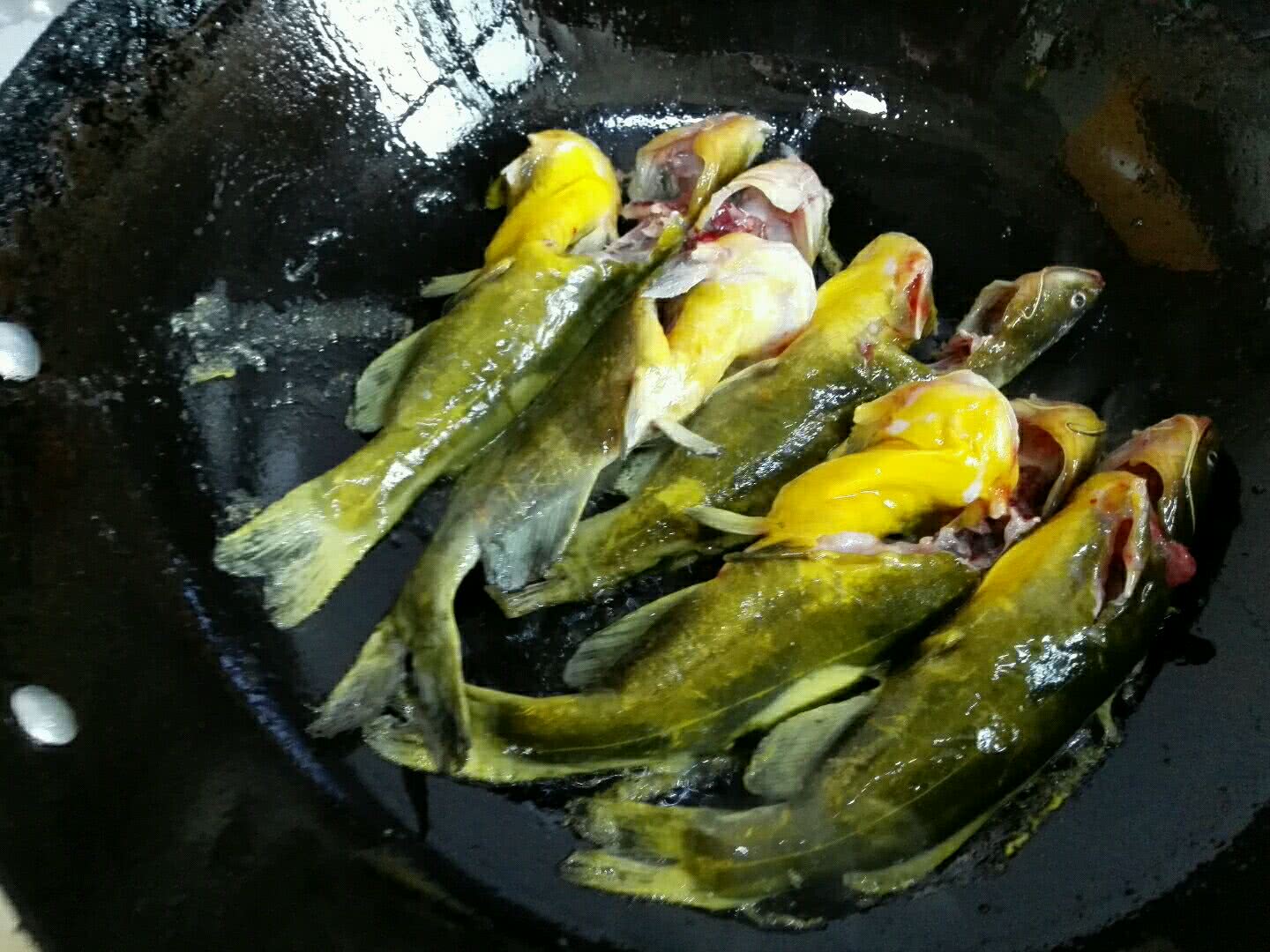 水煮黄骨鱼怎么做_水煮黄骨鱼的做法_豆果美食