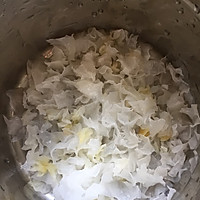 紫薯银耳羹的做法图解2