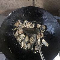 干锅牛蛙（家庭简易版）的做法图解4