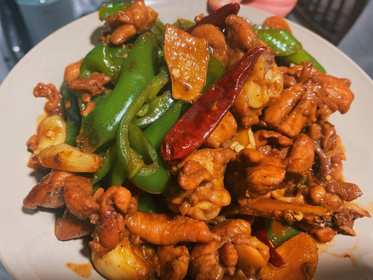 别样小炒鸡的做法