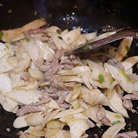 #一勺葱伴侣，成就招牌美味#茭白炒肉丝的做法图解5
