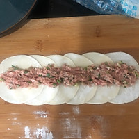 #我们约饭吧#玫瑰花抱蛋煎饺的做法图解6