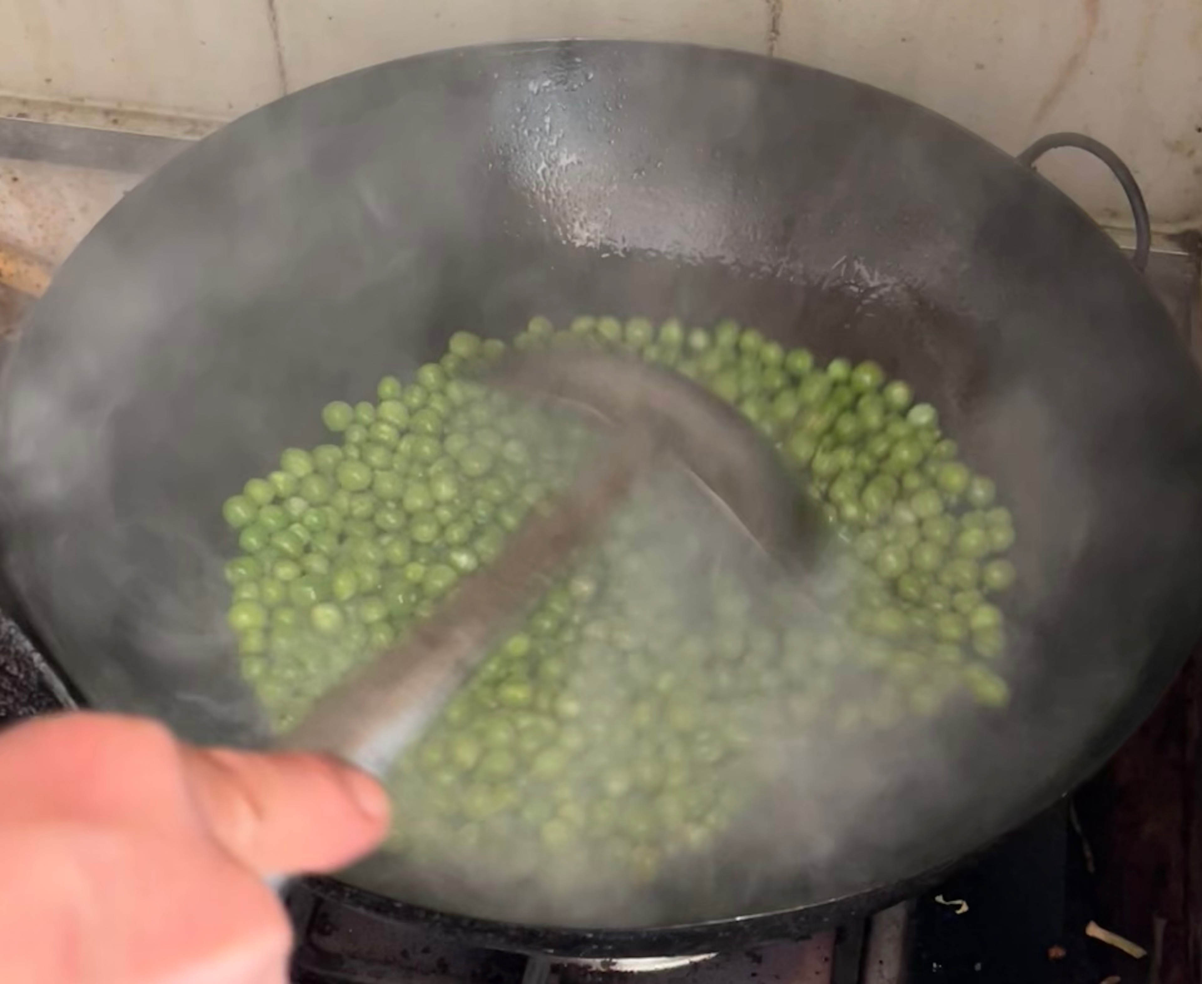 炒豌豆,炒豌豆的家常做法 - 美食杰炒豌豆做法大全